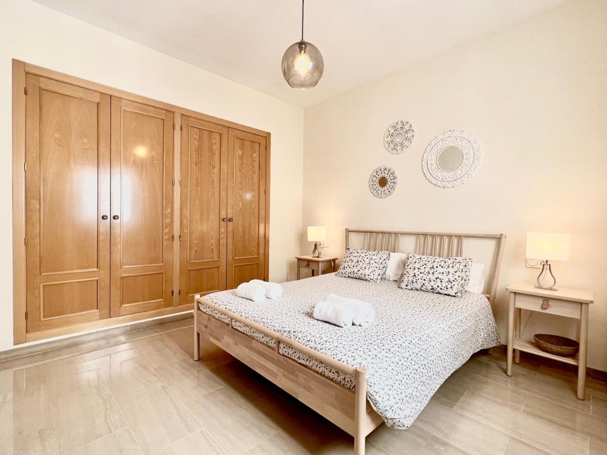 Teodosio Apartment Free Parking & Central Ac Sevilla Exteriör bild